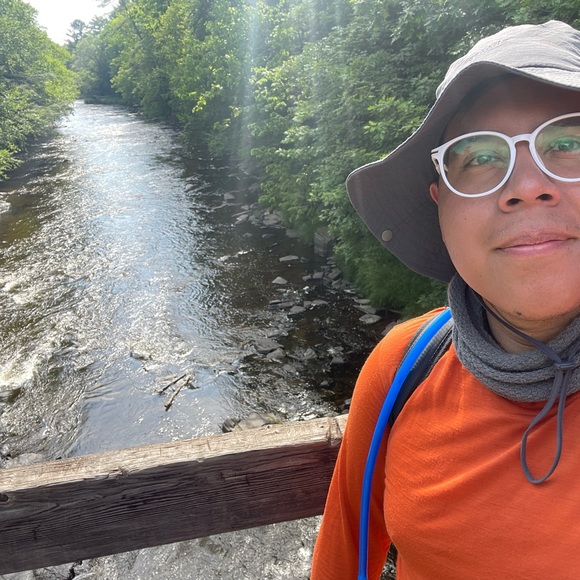 Meet Your Posher - Picture 4 of 5